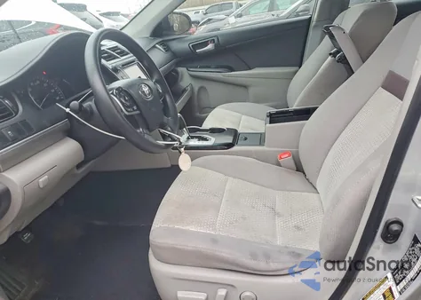 2014 Toyota Camry Le z USA, uszkodzony, nr VIN 4T4BF1FK2ER424481